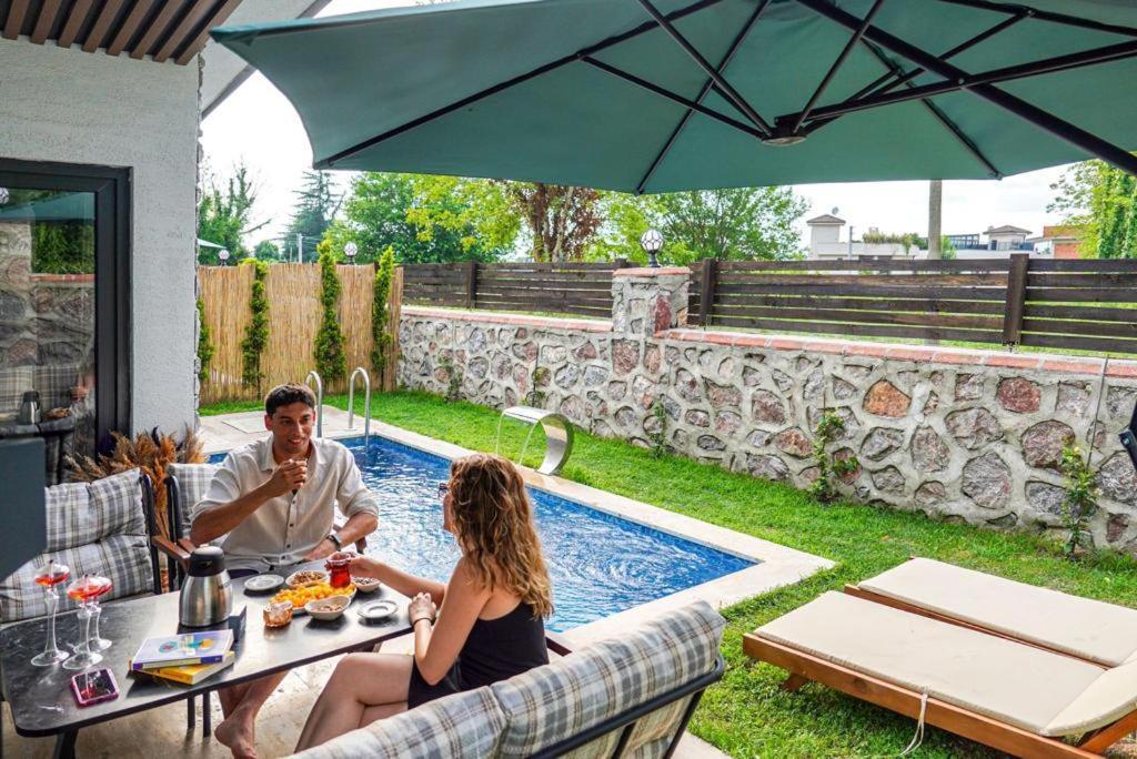 Vital Home Sapanca Isitmali Havuzlu Villa&Bungalov Zewnętrze zdjęcie
